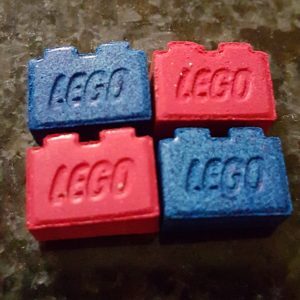 MDMA Team Lego Brick 2 Notch Crop 240mg MDMA